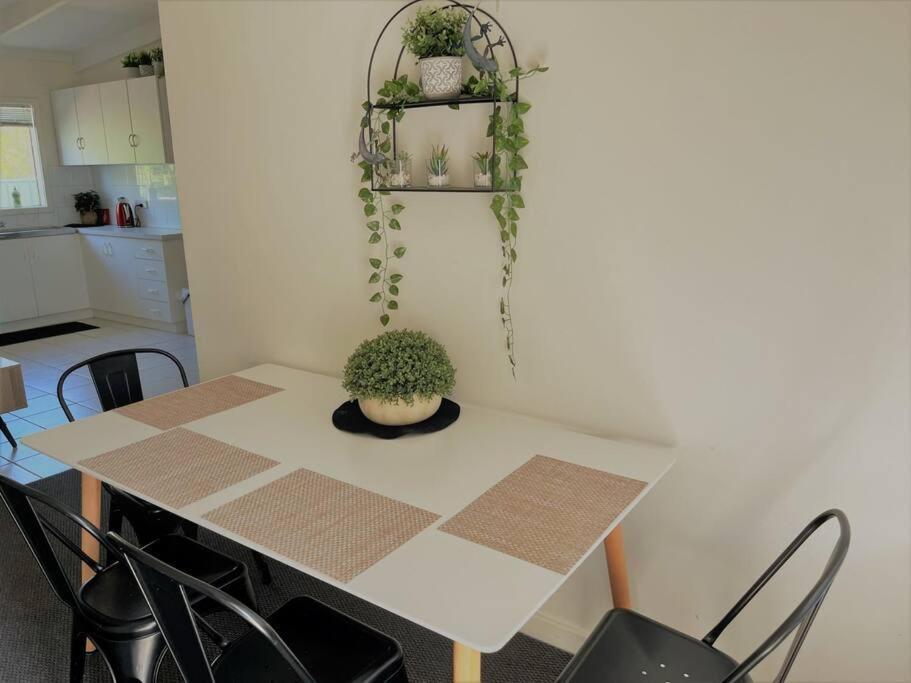 Three Palms Apartments Unit 2 Esperance Eksteriør billede