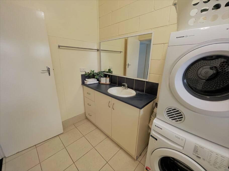 Three Palms Apartments Unit 2 Esperance Eksteriør billede