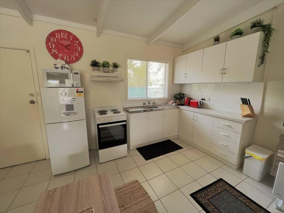 Three Palms Apartments Unit 2 Esperance Eksteriør billede