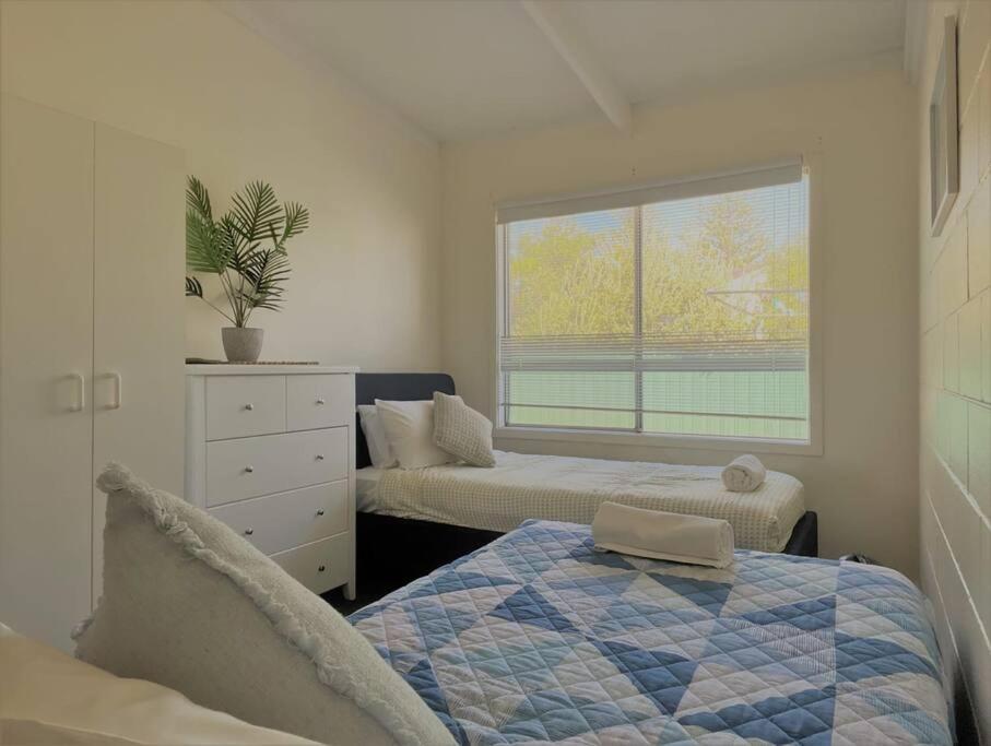 Three Palms Apartments Unit 2 Esperance Eksteriør billede
